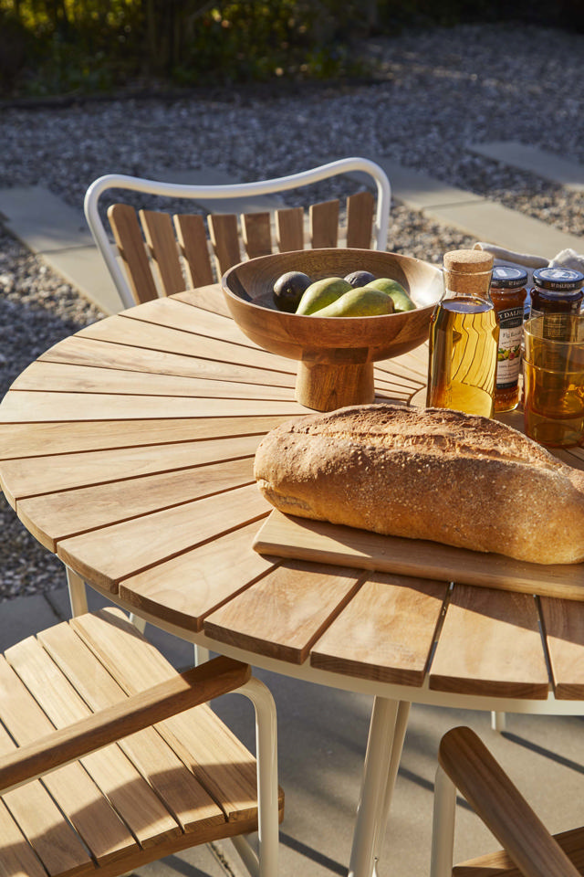 Ellen Set - 110 cm Table & Four Chairs - White