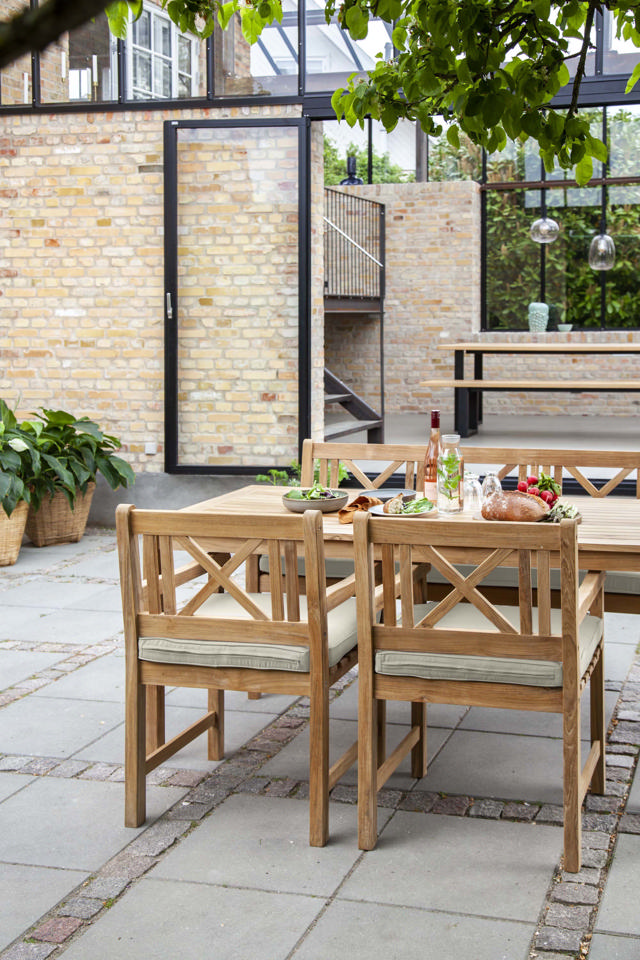 Rosenborg Table - Teak