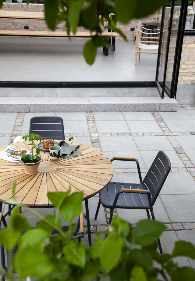 Ellen Table - Anthracite 110 cm