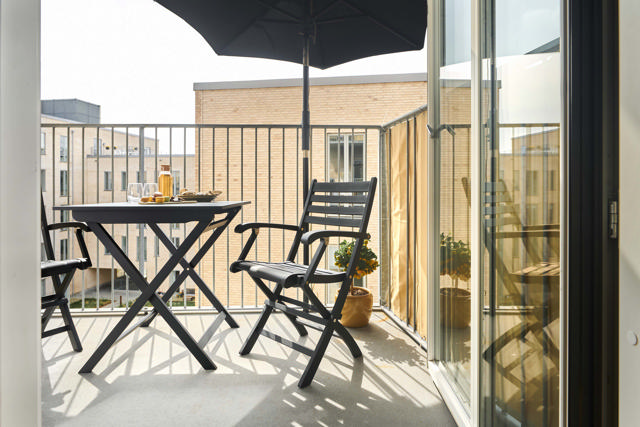 York Folding Table - Black