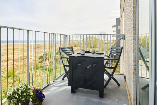 Butterfly Folding Table - Black