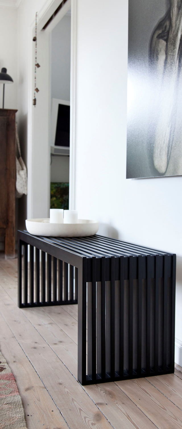 Rib Three-Seater Bench - Black