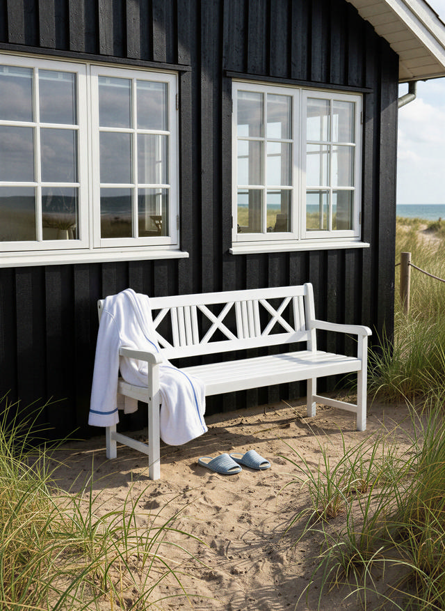 Rosenborg Three-Seater Bench - White