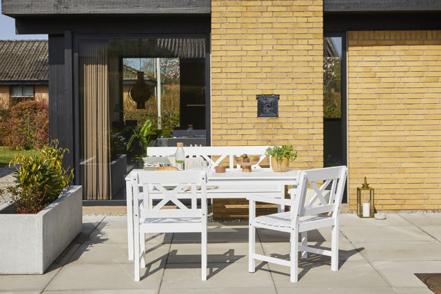 Sofiero Three-Seater Bench - White