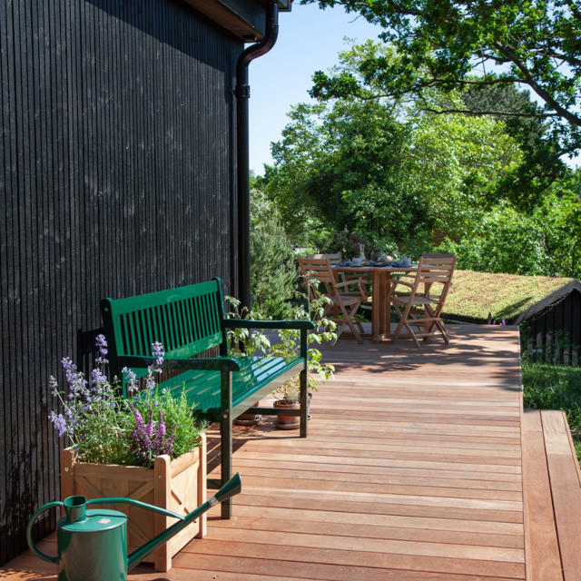 Brighton Bench Three-Seater - Green 